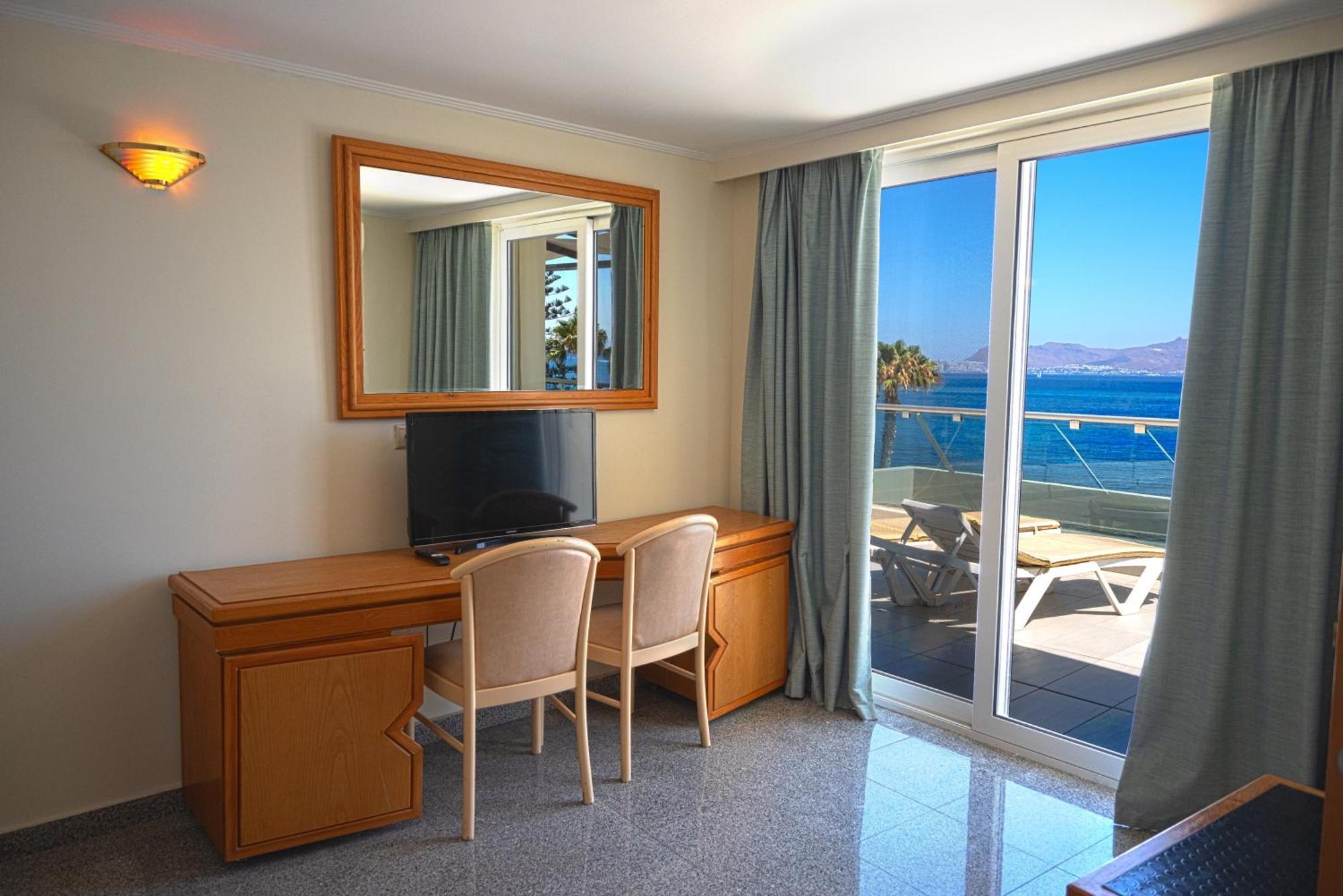 Bristol Sea View Apartments Città di Kos Esterno foto